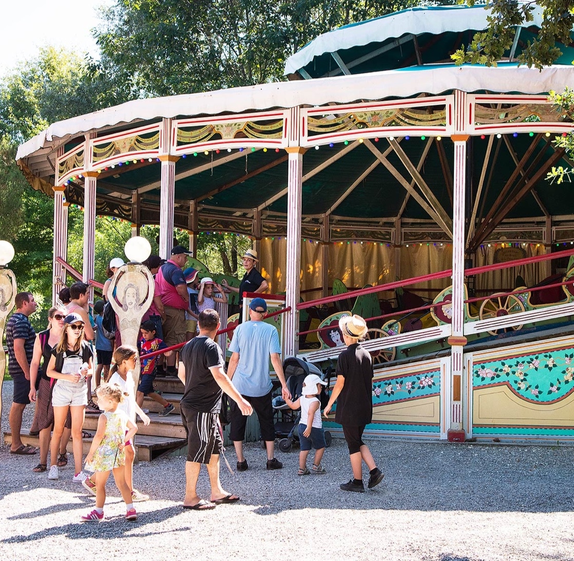 Parc le Bournat - the biggest theme park in Dordogne - family friendly